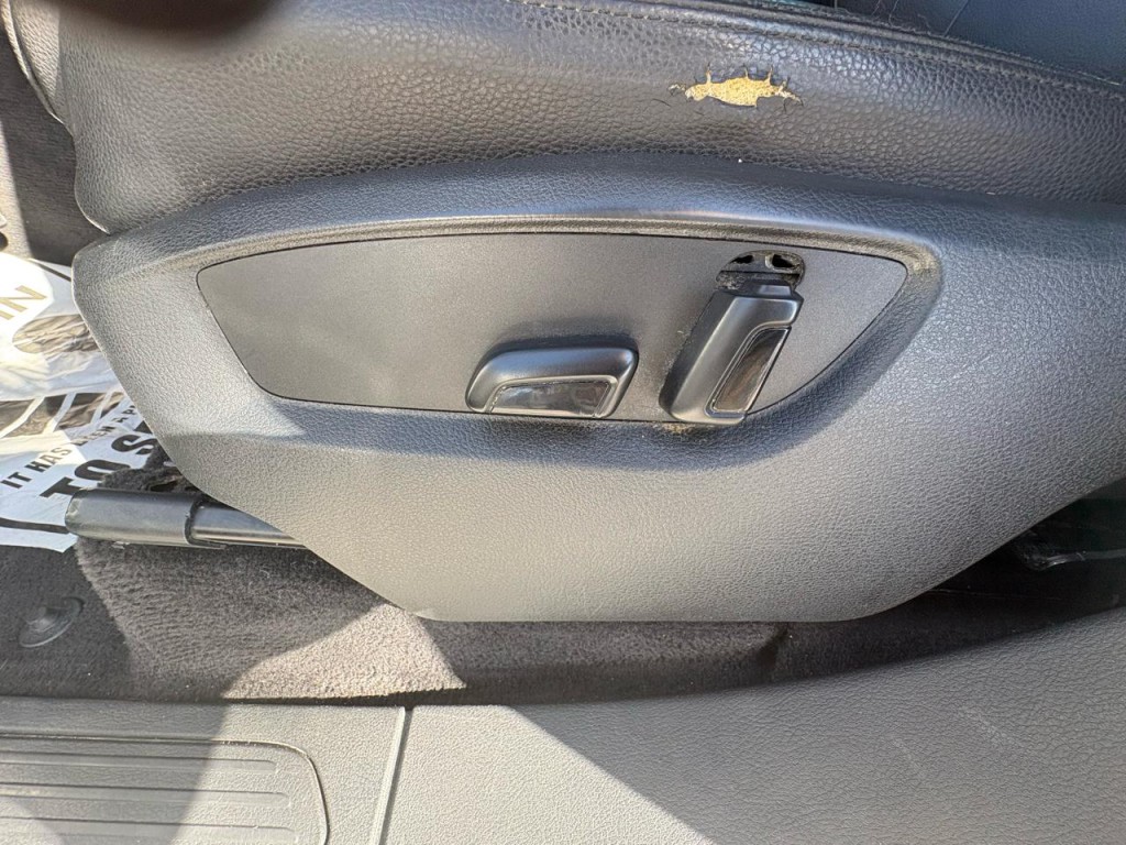 2014 Volkswagen Touareg Image 10