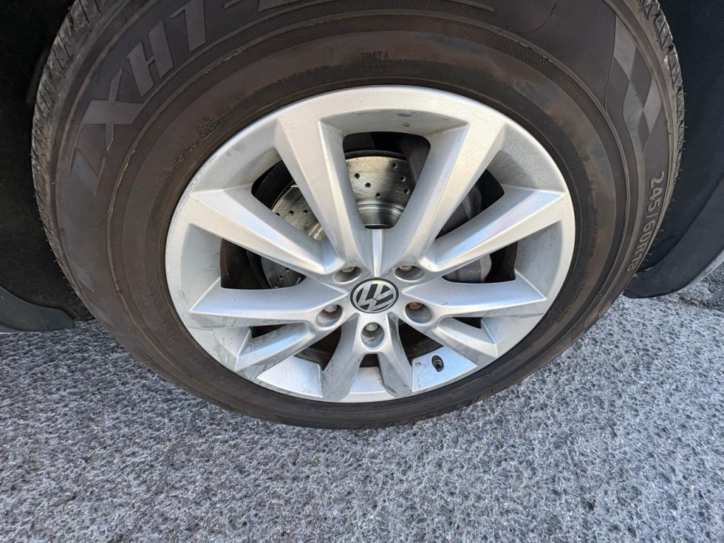 2014 Volkswagen Touareg Image 31