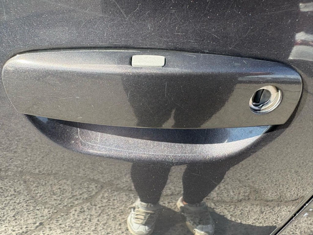 2015 Dodge Charger Image 9