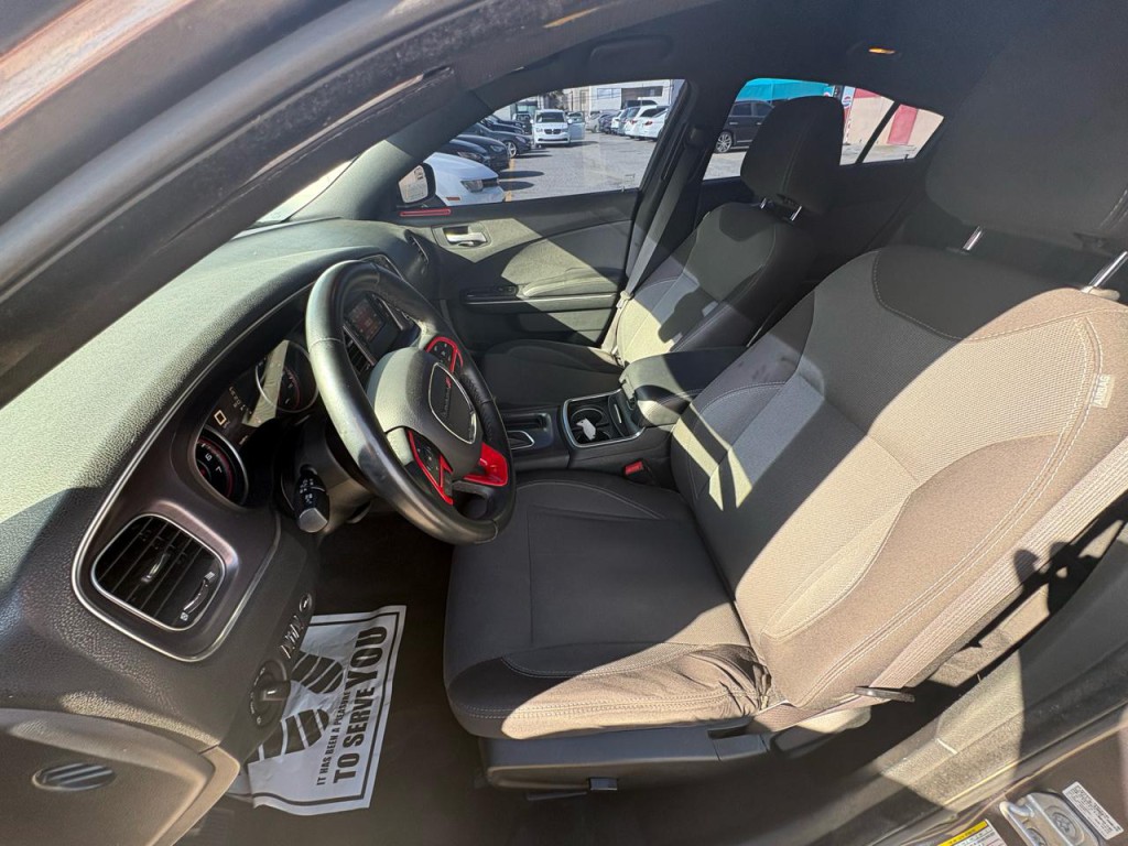 2015 Dodge Charger Image 12