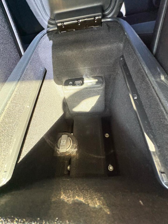 2015 Dodge Charger Image 18