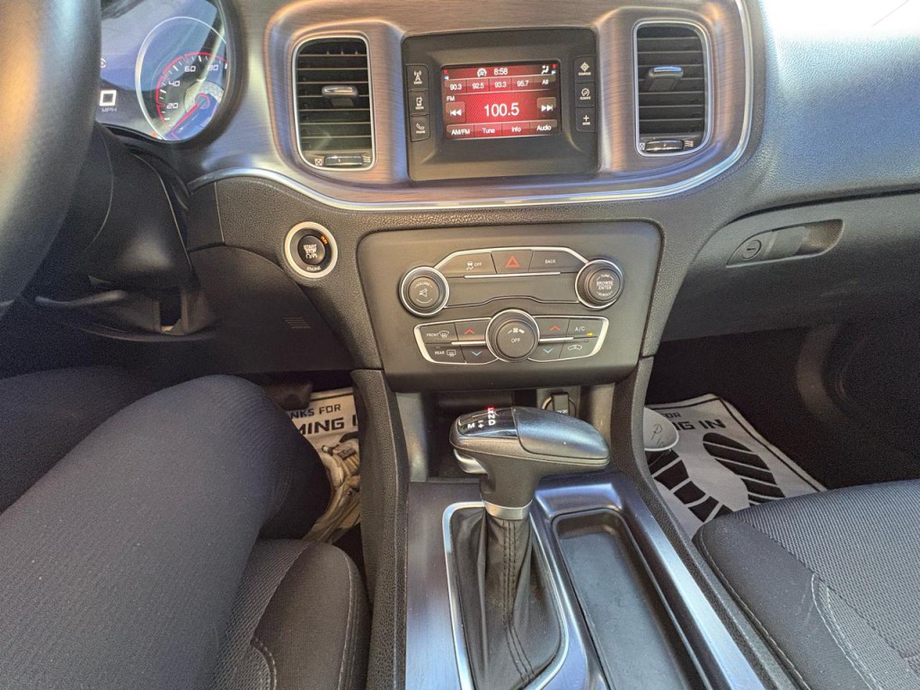 2015 Dodge Charger Image 20