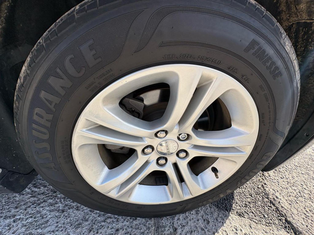 2015 Dodge Charger Image 29