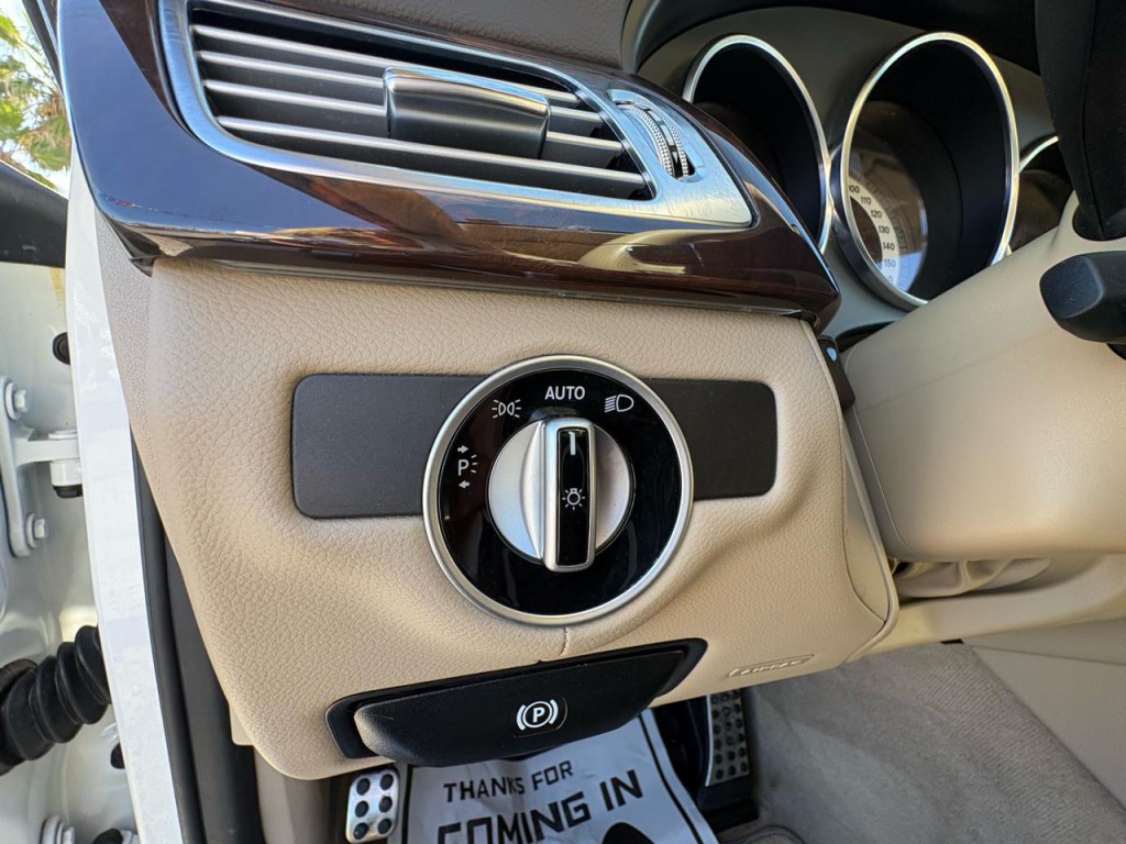 2013 Mercedes-Benz CLS-Class Image 10