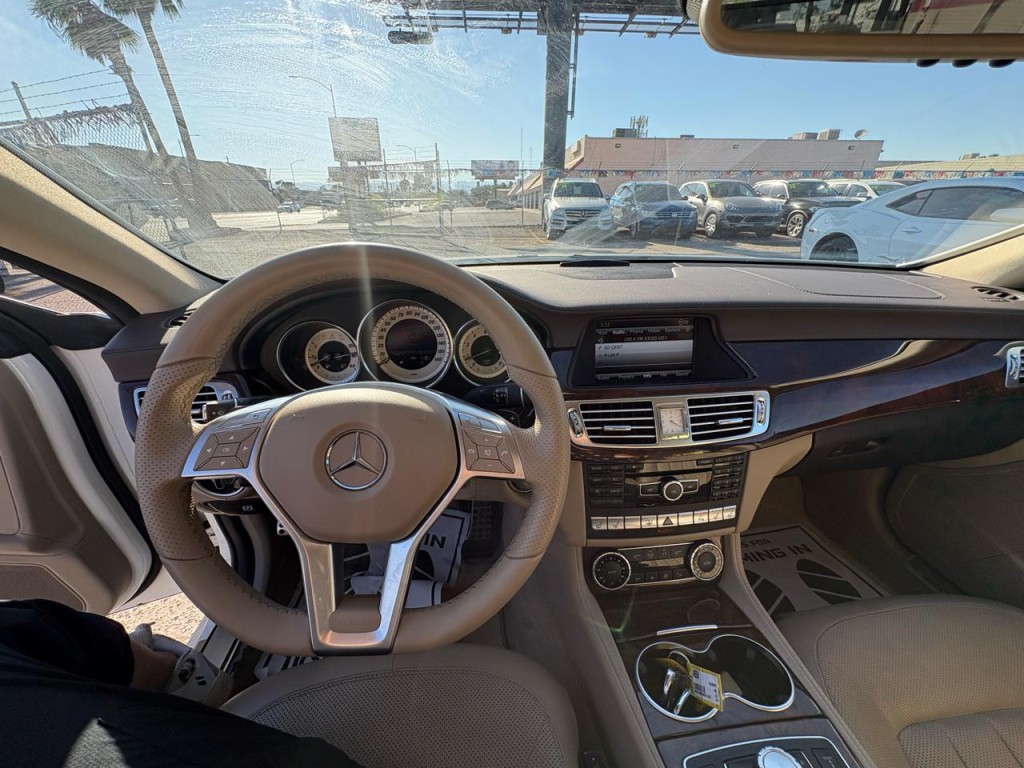 2013 Mercedes-Benz CLS-Class Image 12