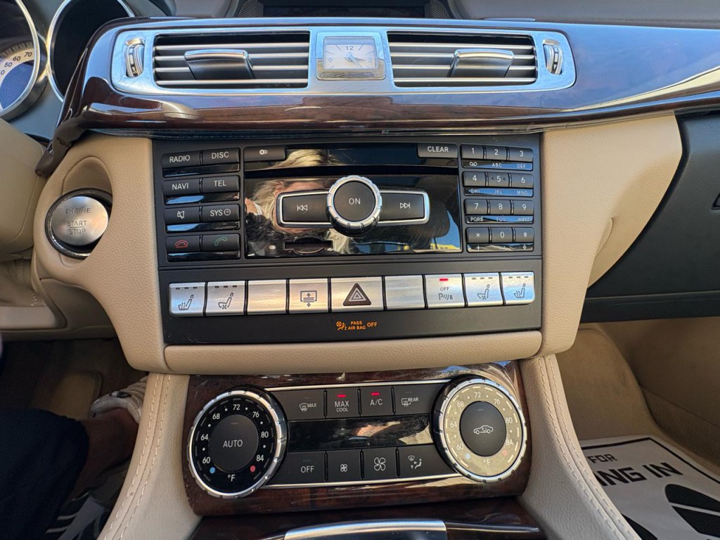 2013 Mercedes-Benz CLS-Class Image 24