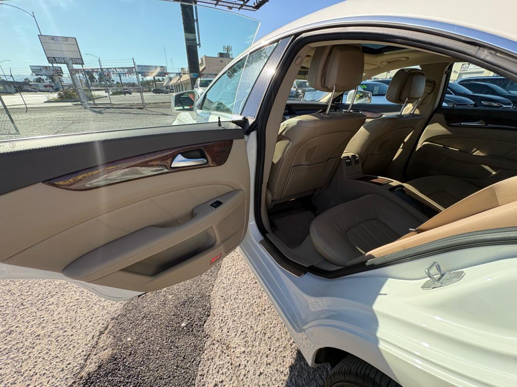 2013 Mercedes-Benz CLS-Class Image 26