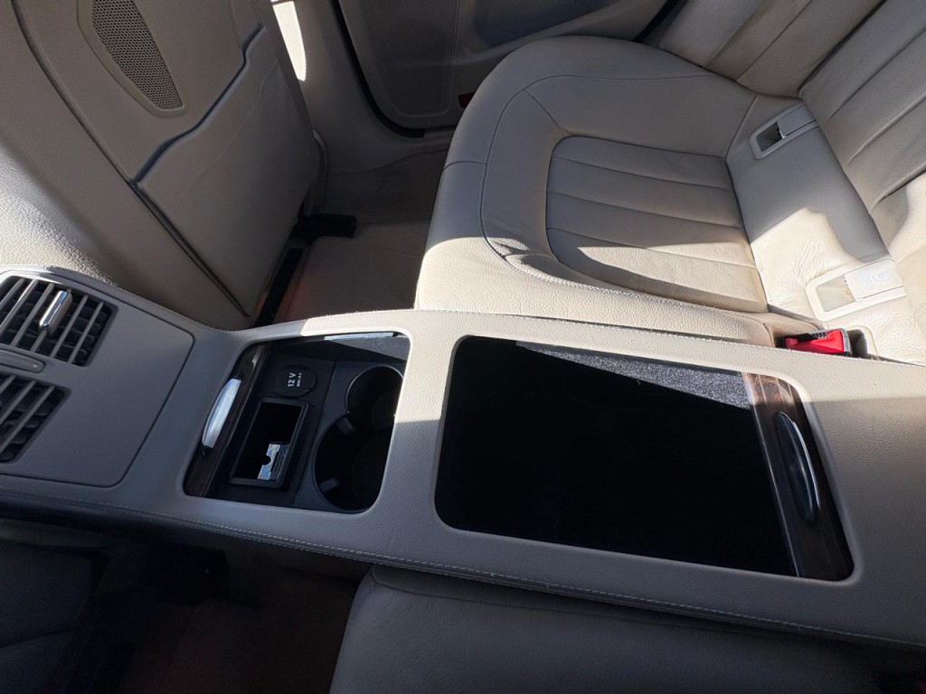 2013 Mercedes-Benz CLS-Class Image 30