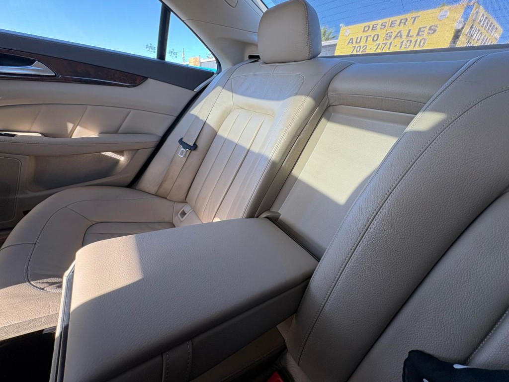 2013 Mercedes-Benz CLS-Class Image 32