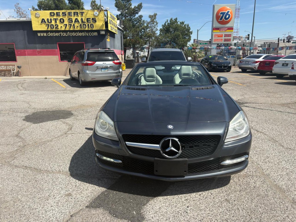 2012 Mercedes-Benz SLK-Class Image 8