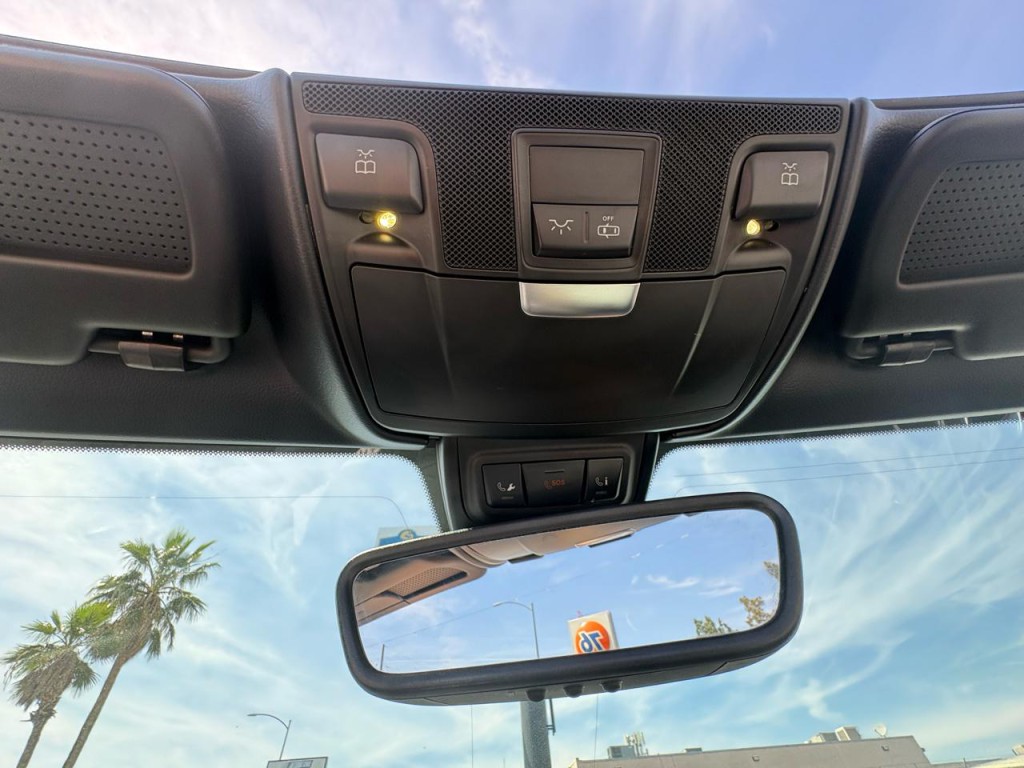 2012 Mercedes-Benz SLK-Class Image 15