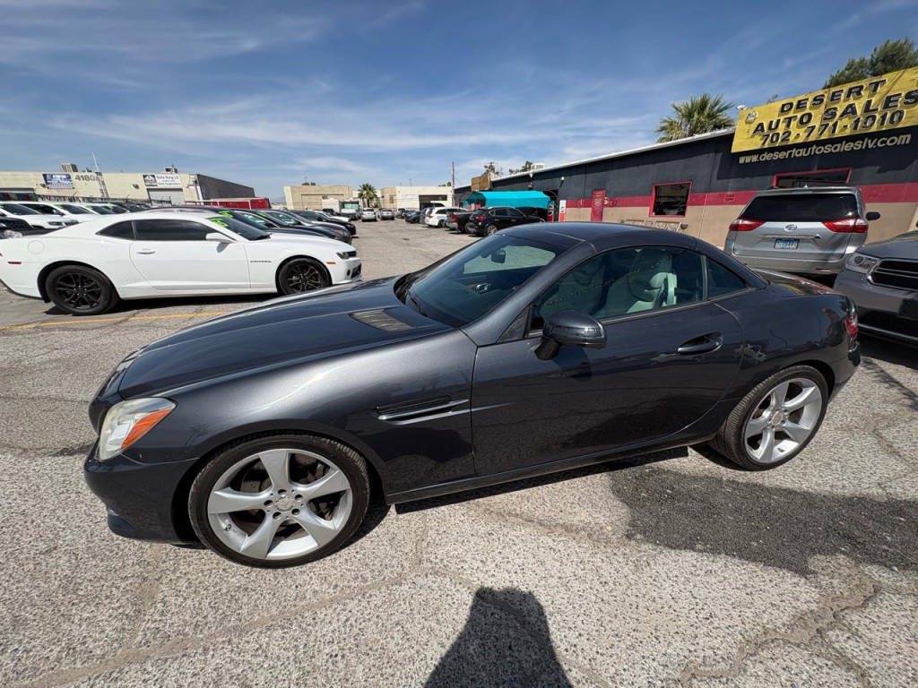 2012 Mercedes-Benz SLK-Class Image 22