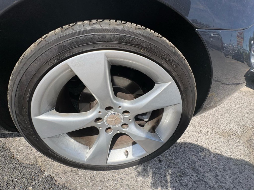 2012 Mercedes-Benz SLK-Class Image 29