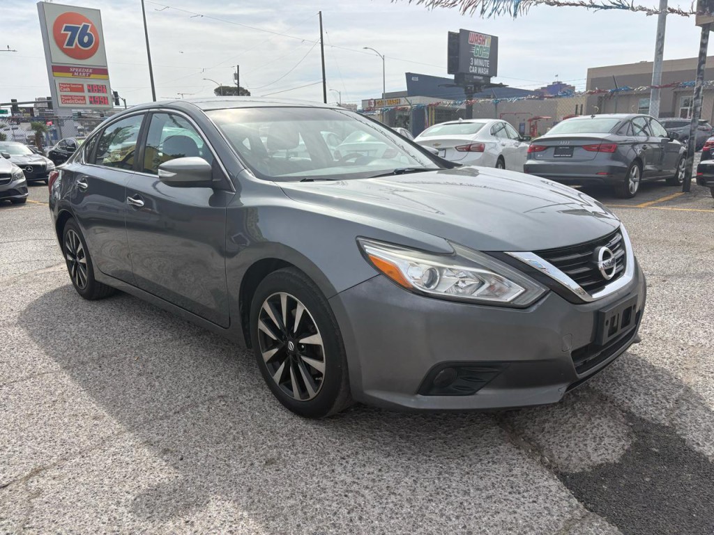2018 Nissan Altima Image 8