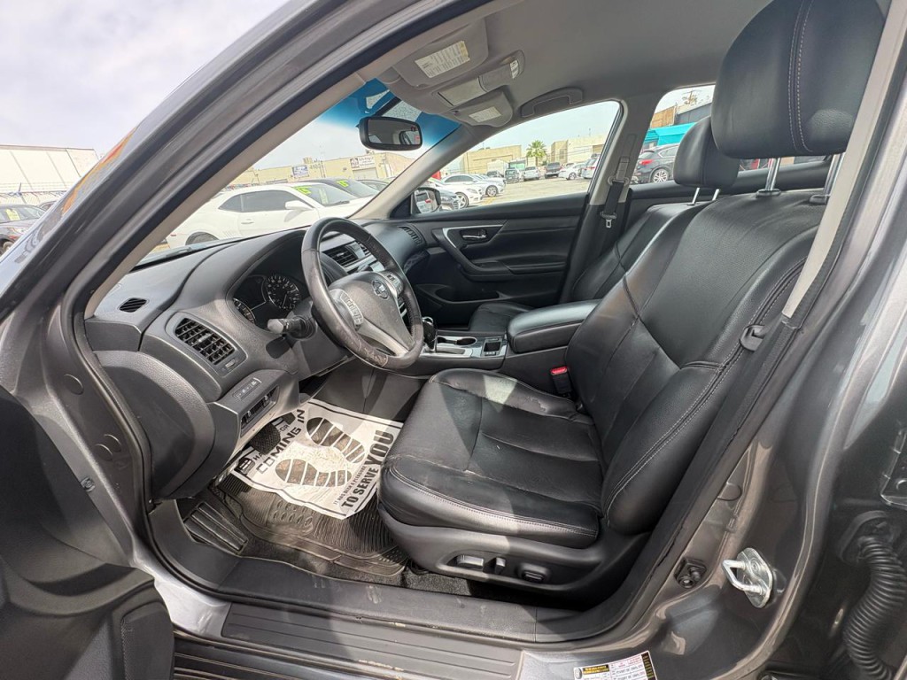 2018 Nissan Altima Image 11