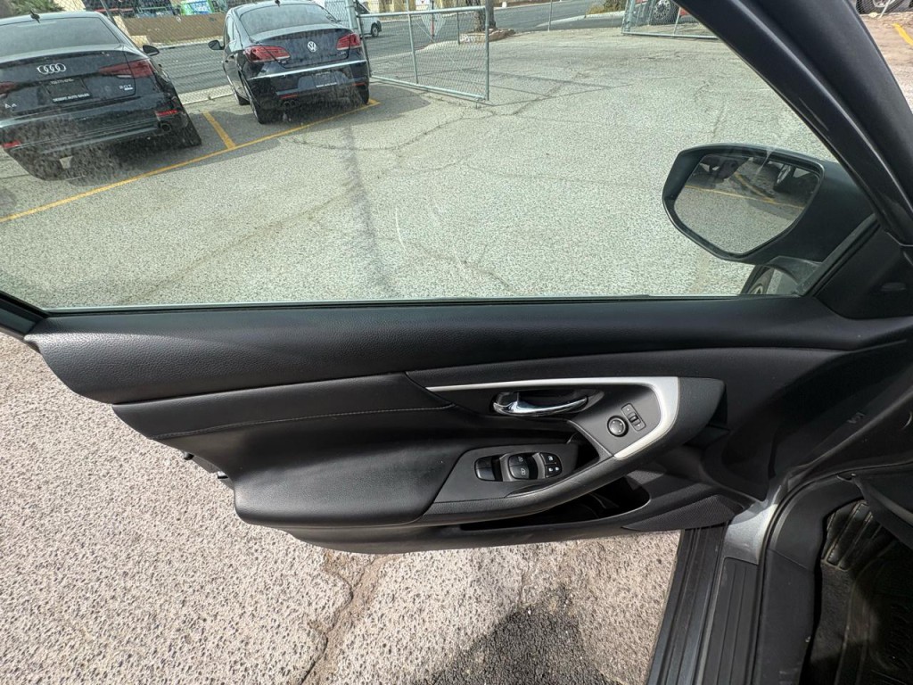 2018 Nissan Altima Image 13