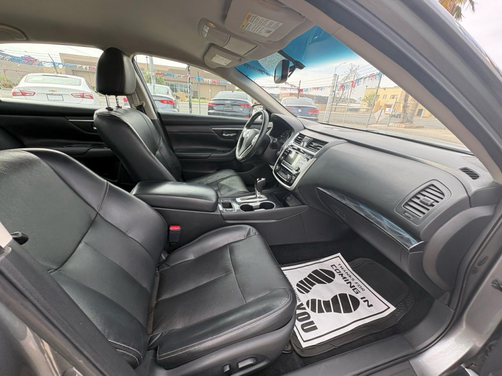 2018 Nissan Altima Image 29
