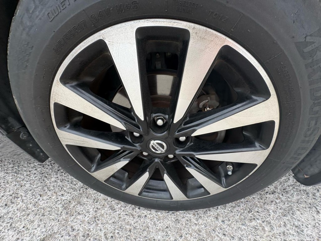 2018 Nissan Altima Image 30