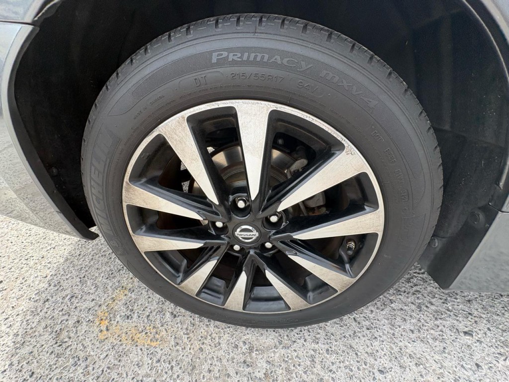 2018 Nissan Altima Image 31