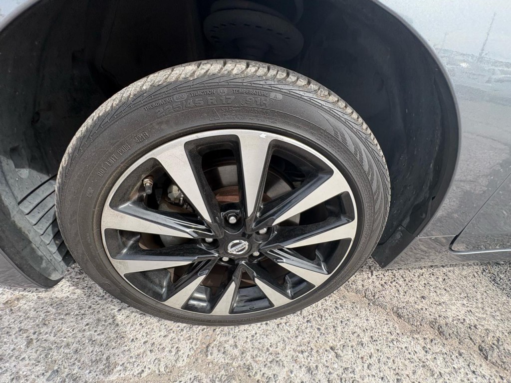 2018 Nissan Altima Image 33