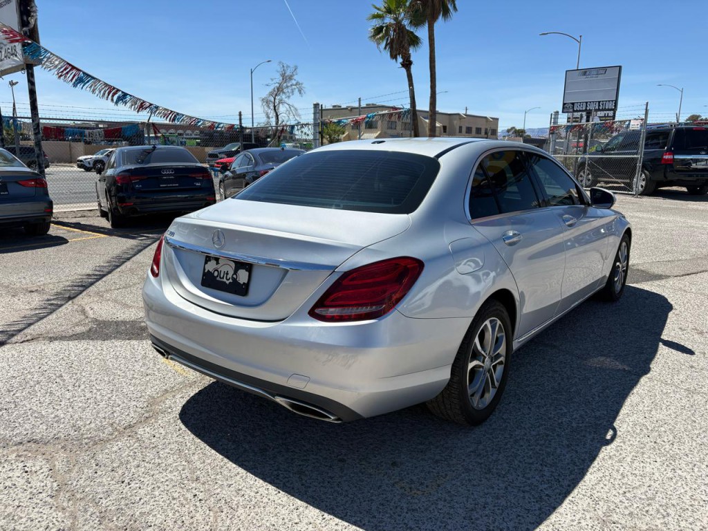 2015 Mercedes-Benz C-Class Image 7