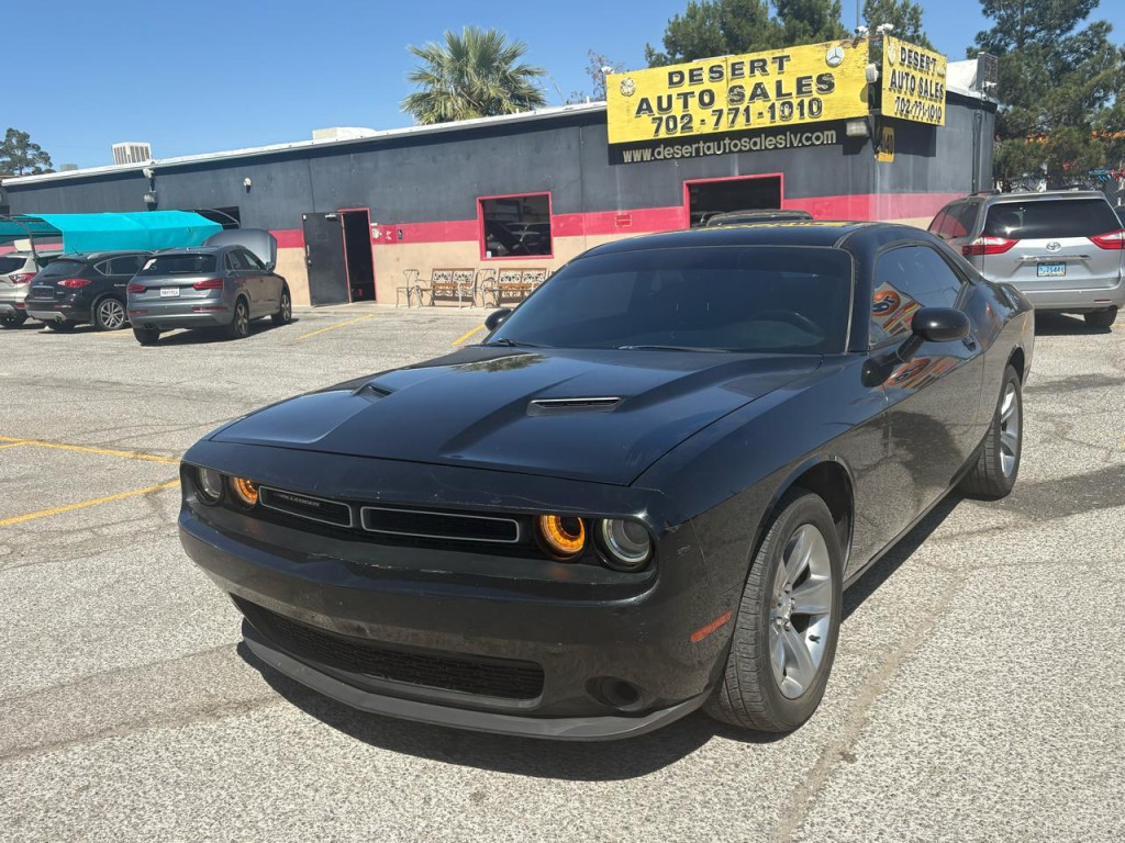 2015 Dodge Challenger Image 2