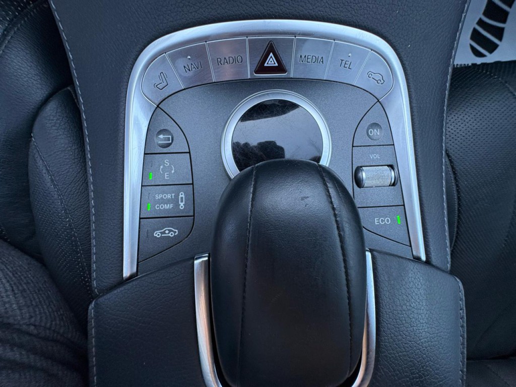 2014 Mercedes-Benz S-Class Image 25