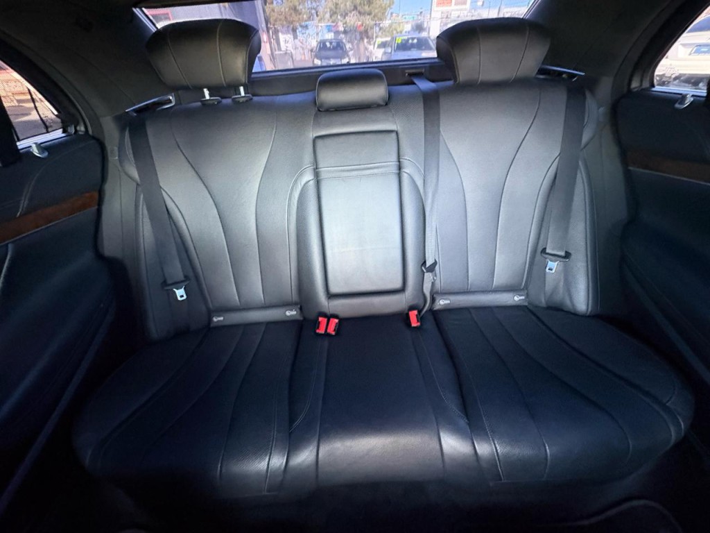 2014 Mercedes-Benz S-Class Image 27