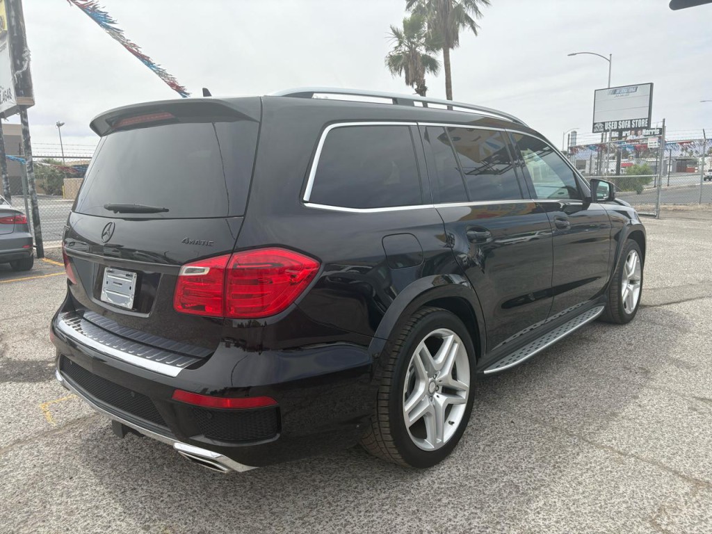 2015 Mercedes-Benz GL-Class Image 6
