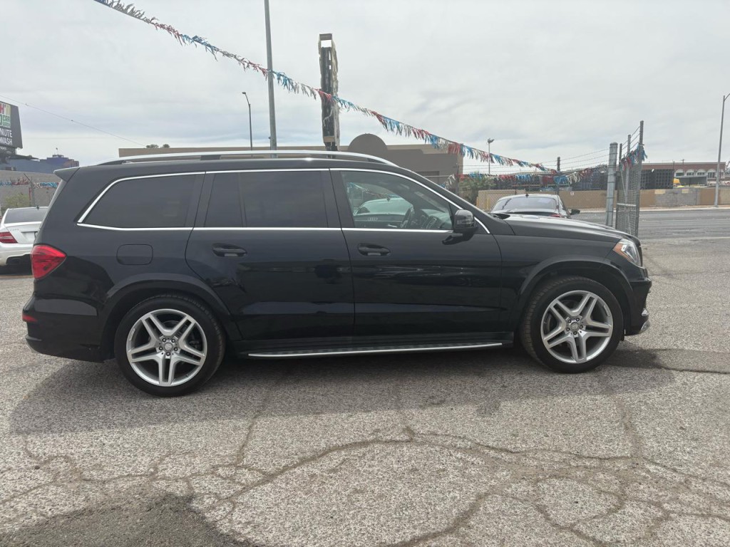 2015 Mercedes-Benz GL-Class Image 7