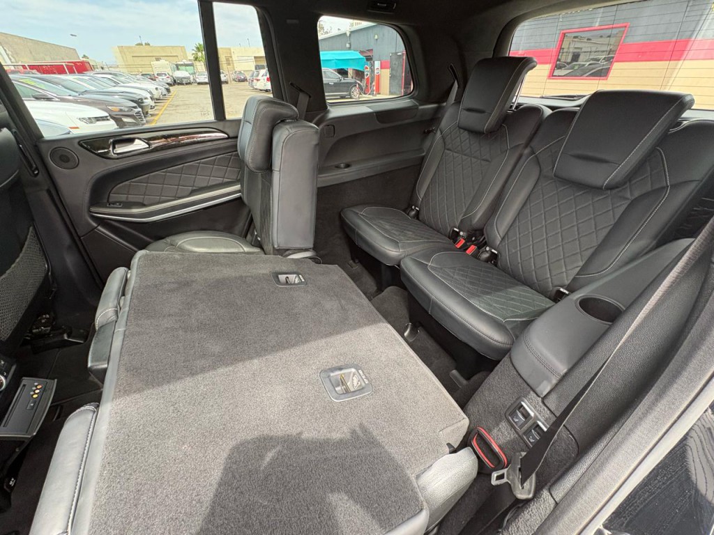 2015 Mercedes-Benz GL-Class Image 29