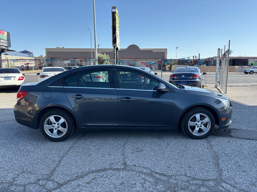 2013 Chevrolet Cruze Image 6
