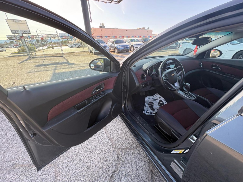 2013 Chevrolet Cruze Image 9