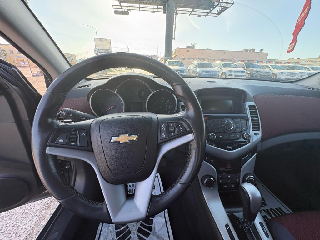 2013 Chevrolet Cruze Image 13