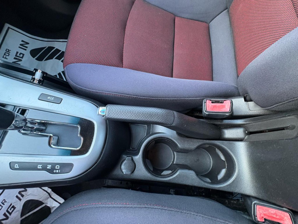 2013 Chevrolet Cruze Image 17