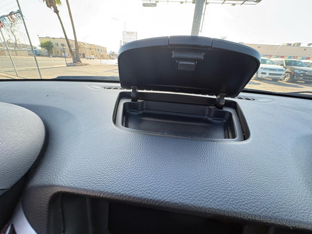 2013 Chevrolet Cruze Image 21