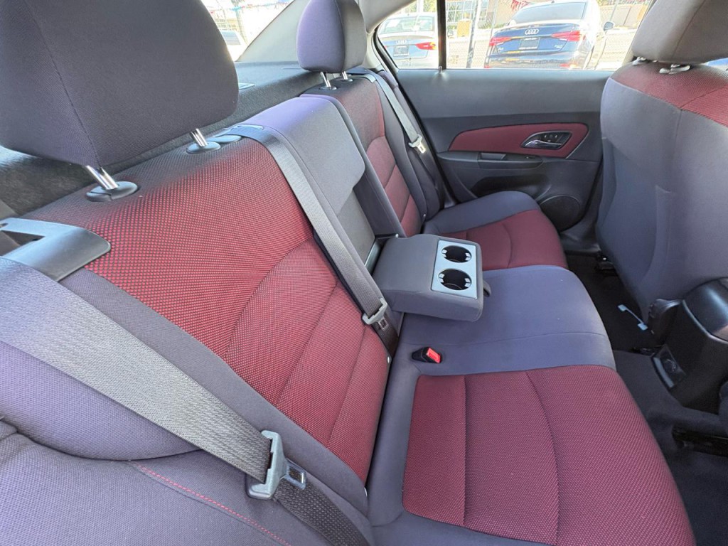 2013 Chevrolet Cruze Image 25