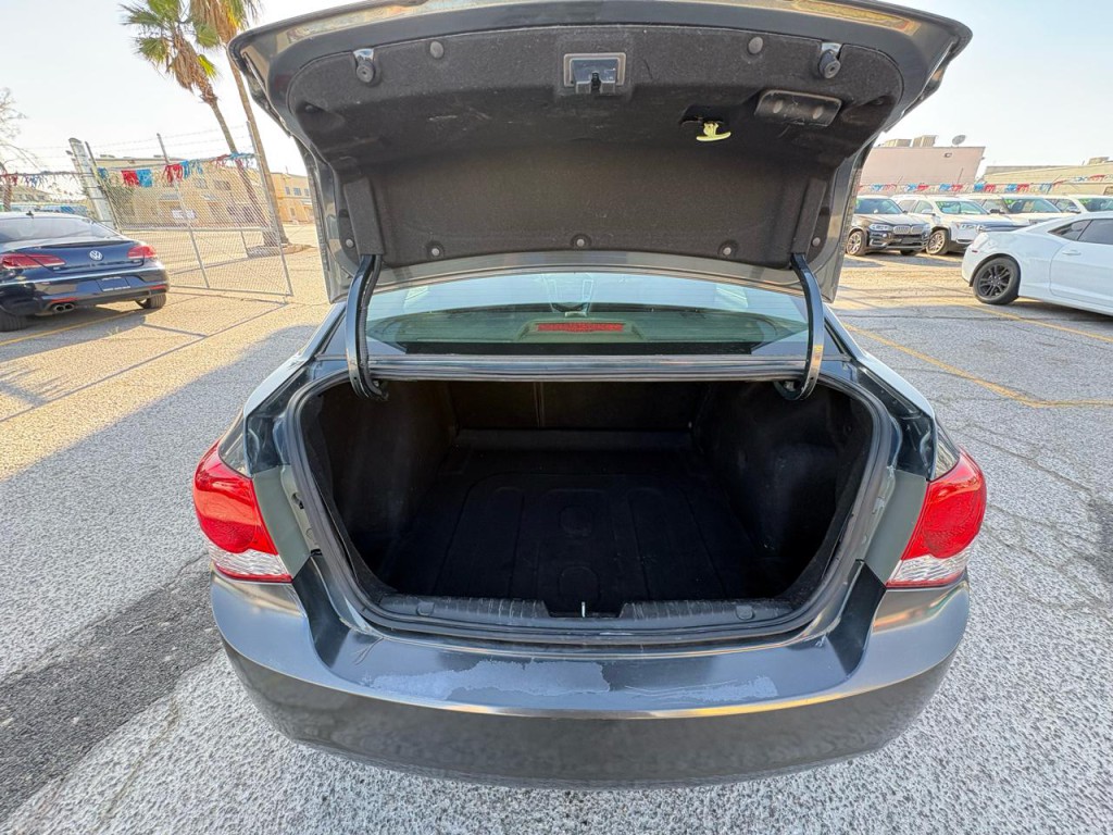 2013 Chevrolet Cruze Image 27