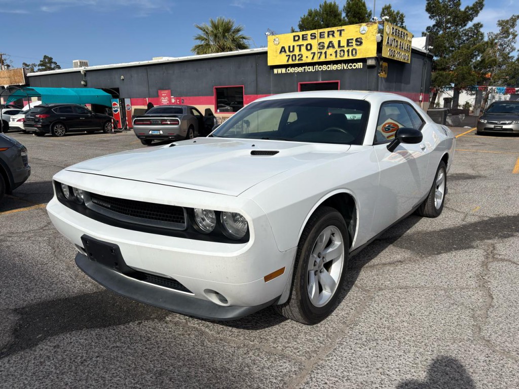 2013 Dodge Challenger Image 2