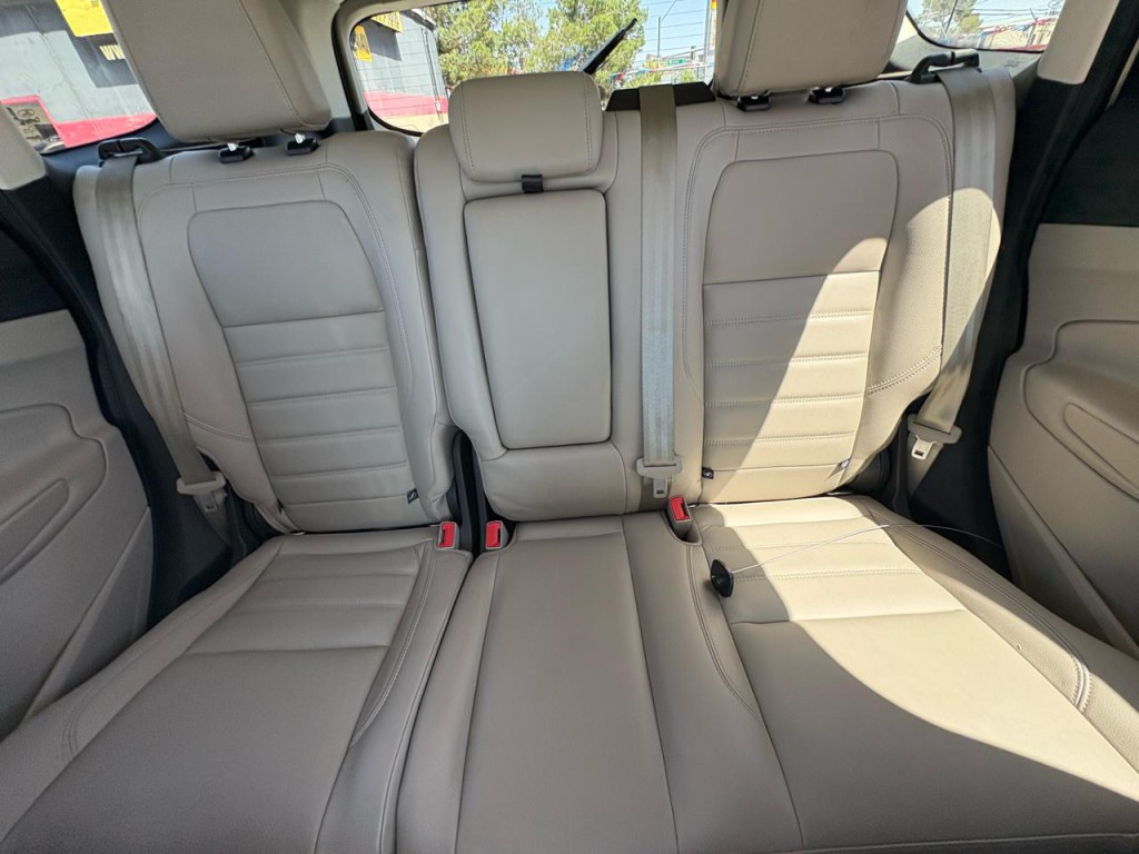 2017 Ford Escape Image 16