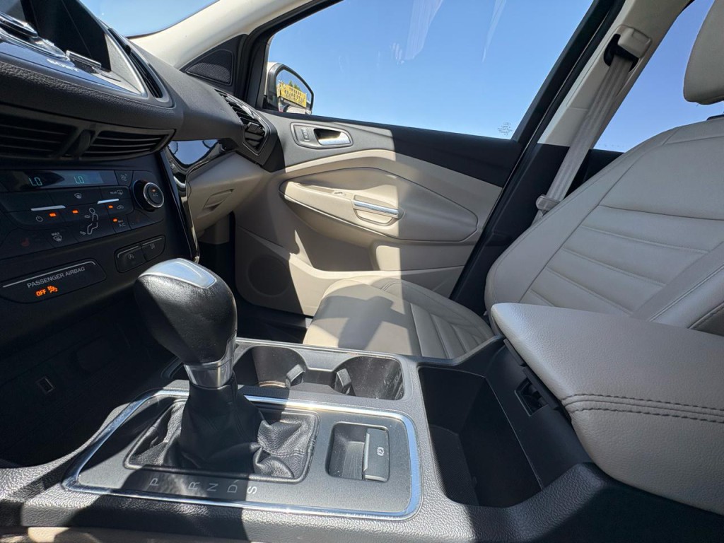 2017 Ford Escape Image 22