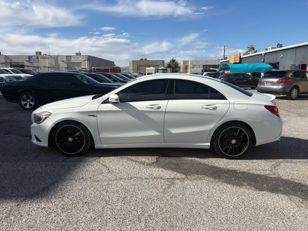 2014 Mercedes-Benz CLA-Class Image 3