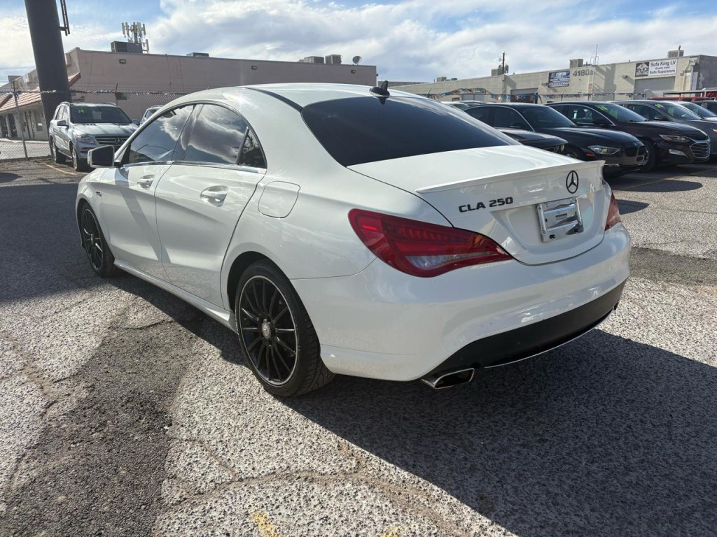 2014 Mercedes-Benz CLA-Class Image 4