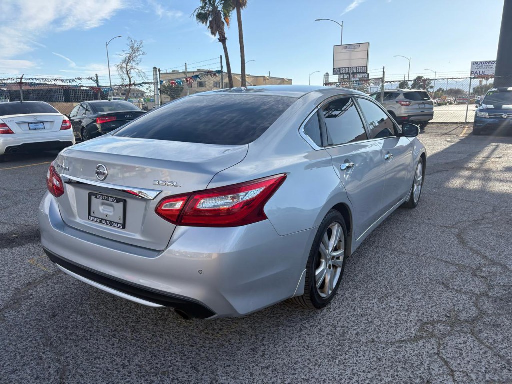 2017 Nissan Altima Image 5