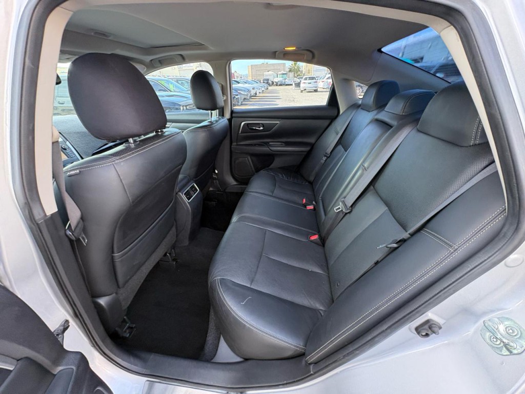 2017 Nissan Altima Image 22