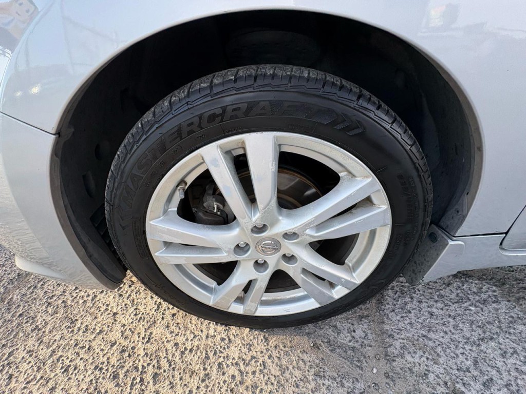 2017 Nissan Altima Image 31