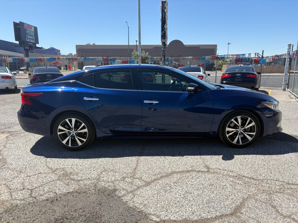 2016 Nissan Maxima Image 6