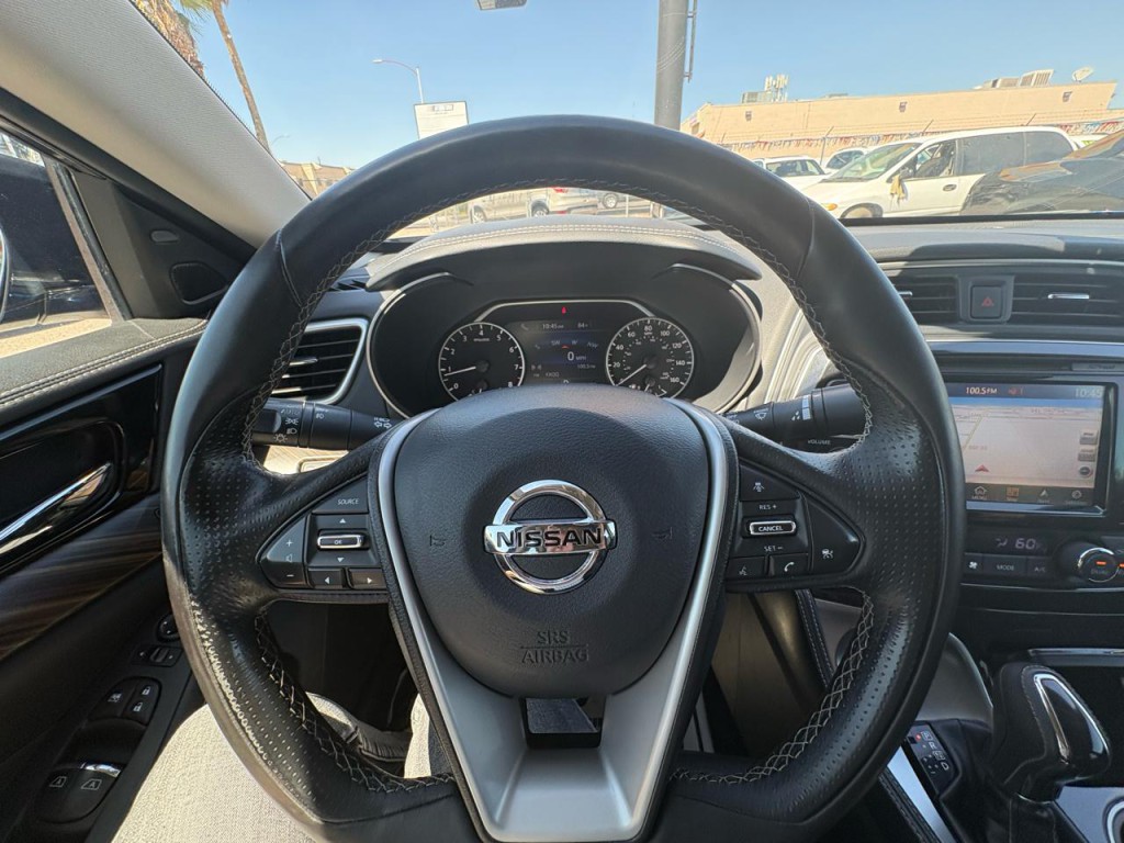 2016 Nissan Maxima Image 13