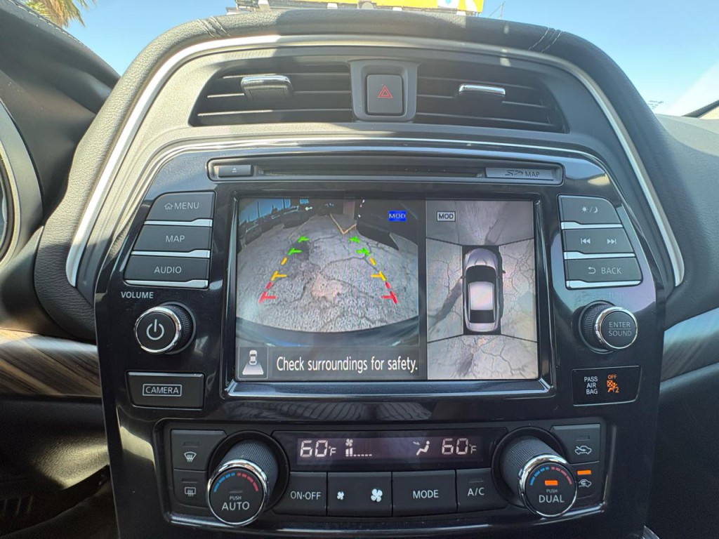 2016 Nissan Maxima Image 15