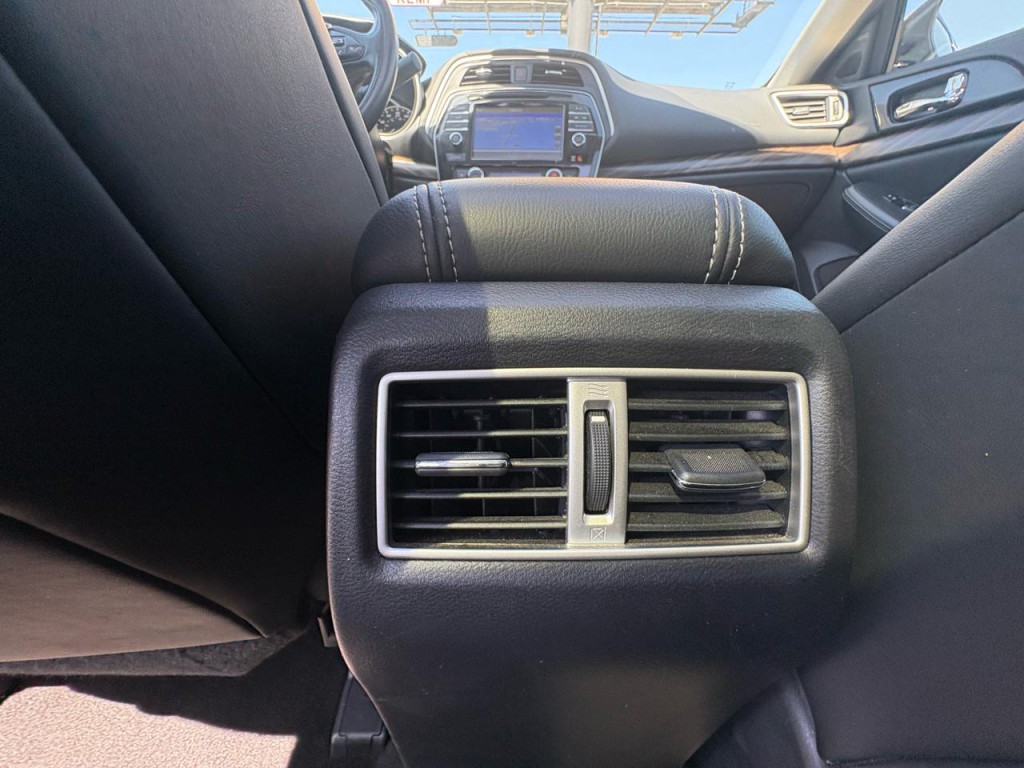 2016 Nissan Maxima Image 26